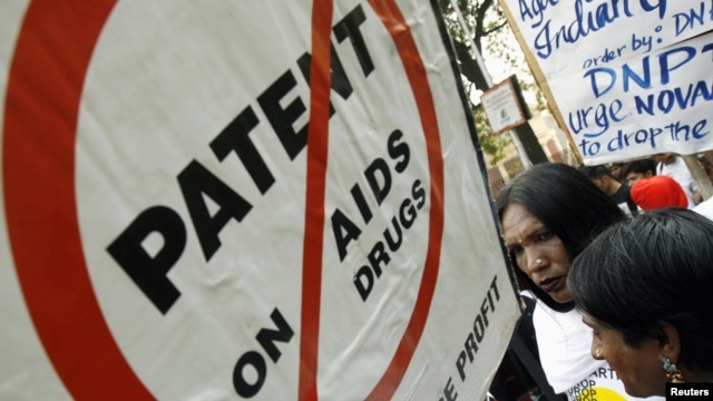 Indians suffering from HIV/AIDS attend a protest against the drugs manufacturer Novartis in New Delhi, India, January 29, 2007. Novartis is challenging a specific provision of the law that restricts the patenting of medicines to innovations only. 