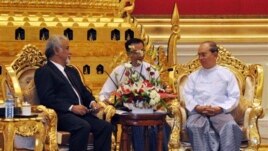 သမၼတဦးသိန္းစိန္က အေရွ႕တီေမာဝန္ႀကီးခ်ဳပ္ Xanana Gusmao အား ေနျပည္ေတာ္ရွိ သမၼတအိမ္ေတာ္၌ လက္ခံေတြ႔ဆံုစဥ္။ (စက္တင္ဘာ ၁၂၊ ၂၀၁၃)