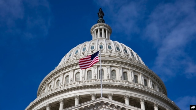 Hàng trăm người Việt từ khắp nước Mỹ, Canada, và các nước Châu Âu tề tựu về thủ đô Washington DC, bắt đầu hai ngày Tổng Vận động Nhân quyền cho Việt Nam 2014 tại Quốc hội Mỹ.