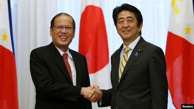 Tổng thống Philippines Benigno Aquino và Thủ tướng Nhật Bản Shinzo Abe.