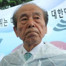 Korea Liberation Association Vice Chairman Nam Man Woo says Japan needs to do more than just express words of apology, at Pagoda Peace Park, Seoul, 29 Aug. 2010