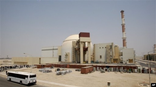 The reactor building of the Bushehr nuclear power plant is seen, just outside the southern city of Bushehr, Iran, 21 Aug 2010