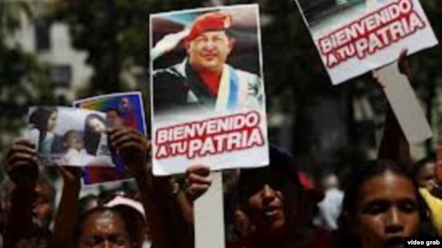 Persiste el silencio sobre la salud de Chávez.