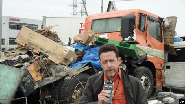 VOA's Steve Herman reporting at Sendai Port on March 14.