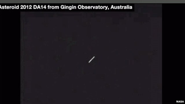 Asteroid 2012 DA14 from Gingin Observatory in Asutralia, Feb 15, 2013.
