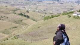 Many South Africans, like Nongezi Sinkile, must walk very far across treacherous terrain to access healthcare (Photo:D.Taylor)
