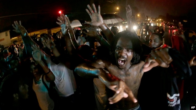 Vụ Michael Brown bị bắn chết đã làm nổi lên nhiều tuần lễ biểu tình, đôi lúc chuyển thành bạo động, tại vùng ngoại ô St. Louis, và đã trở thành điểm nóng trong quan hệ sắc tộc ở Hoa Kỳ.