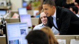 El campeón en este género es el actual presidente y candidato demócrata Barack Obama quien tiene unos 18.749.453 seguidores.