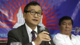 Speaking from Rangoon, Sam Rainsy told VOA Khmer that Burma has turned away from its dictatorial past and allowed its opposition leader to join parliament, file photo.