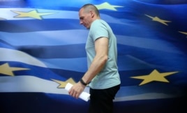 Bộ trưởng Tài chính Hy Lạp Yanis Varoufakis chuẩn bị phát biểu tại Athens, Hy Lạp, 5/7/2015.