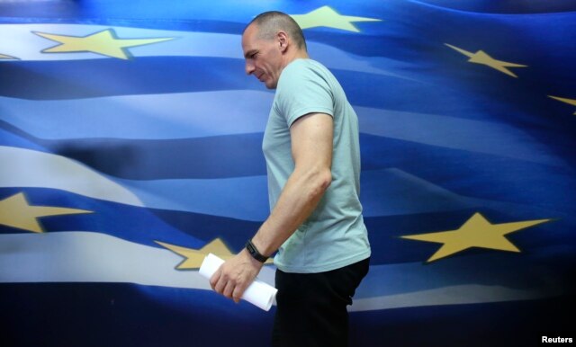 Bộ trưởng Tài chính Hy Lạp Yanis Varoufakis chuẩn bị phát biểu tại Athens, Hy Lạp, 5/7/2015.