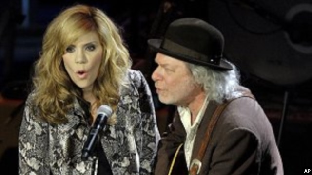 Alison Krauss and Buddy Miller perform at the Americana Music Association awards show, Oct. 13, 2011, in Nashville, Tennessee.