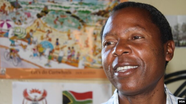 The BI’s Peter Nyawhiri: disappointed by the government (D. Taylor/VOA)