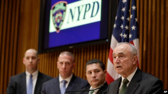 Cảnh sát trưởng Sở Cảnh sát New York William Bratton phát biểu tại một cuộc họp báo ở trụ sở cảnh sát, 25/2/2015.