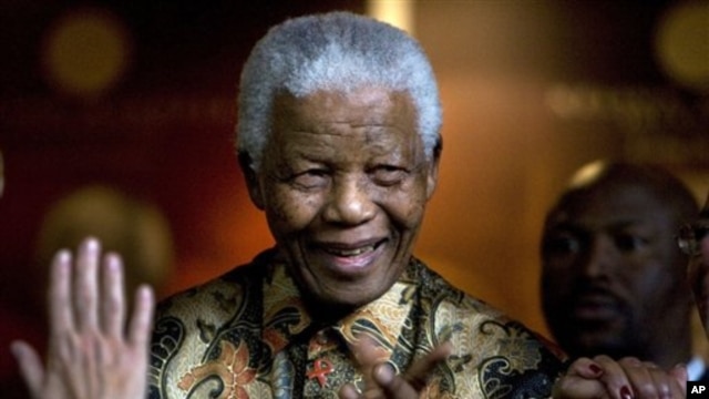 Rais wa zamani na rais mweusi wa kwanza Afrika Kusini Nelson Mandela.  (AP Photo/Peter Dejong, file)