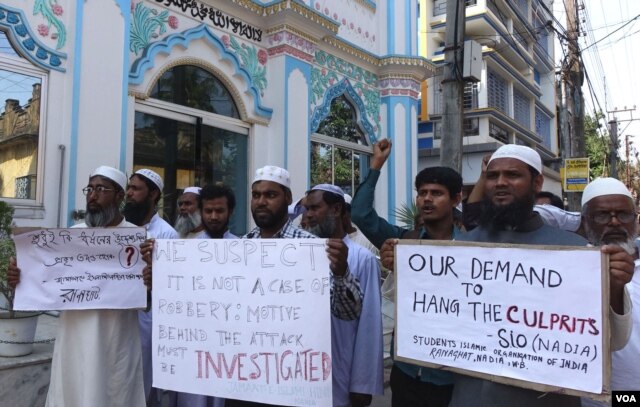 Người Hồi giáo tham gia biểu tình với người Công giáo phản đối vụ cưỡng hiếp nữ tu cao tuổi tại một tu viện ở Ấn Độ.