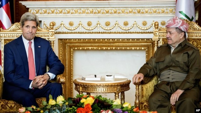 Ngoại trưởng Mỹ John Kerry hội kiến ông Massoud Barzani, Tổng thống khu tự trị người Kurd ở đông bắc Iraq, ngày 24/6/2014. 