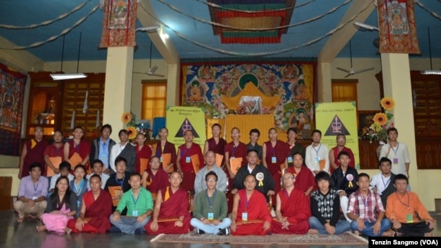 Participants of the 6th Annual Debate on Tibetan Cultural Studies at Sarah Institute