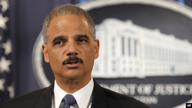 Bộ trưởng Tư pháp Eric Holder, 'Mối quan tâm chính của chúng tôi là để giữ an toàn cho người dân Mỹ..'