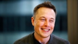 Elon Musk, Chief Executive of Tesla Motors and SpaceX, smiles during the Reuters Global Technology Summit in San Francisco June 18, 2013. REUTERS/Stephen Lam (UNITED STATES - Tags: BUSINESS SCIENCE TECHNOLOGY TRANSPORT) - RTX10SOT
