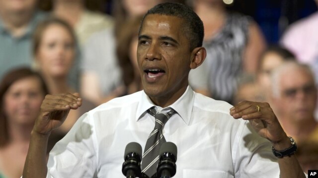 President Barack Obama speaks at Kirkwood Community College in Cedar Rapids, Iowa, July 10, 2012. 