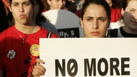 En Estados Unidos, las comunidades afro estadounidenses e hispanas continúan siendo parte de la población más vulnerable. 