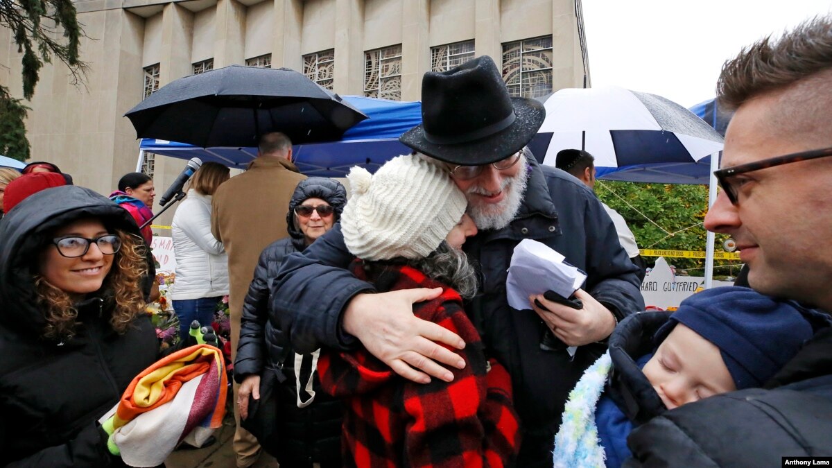 Realizan servicio en honor a víctimas de tiroteo en sinagoga de Pittsburgh