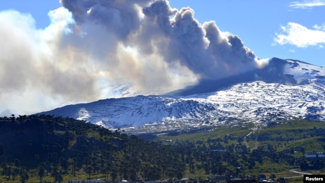 Núi lửa Copahue nằm trong vùng biên giới Chile giáp ranh Argentina