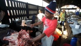 Nghiên cứu mới của Viện Nghiên cứu Gia súc Quốc tế ILRI công bố cho thấy sữa và thịt ở những phiên chợ truyền thống này thường tươi hơn và an toàn hơn so với các siêu thị kiểu Tây phương ở Phi Châu.