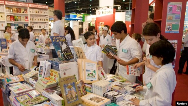 Calificaciones altas, buen manejo del inglés e interés en las ciencias, son los principales requisitos para acceder al concurso.