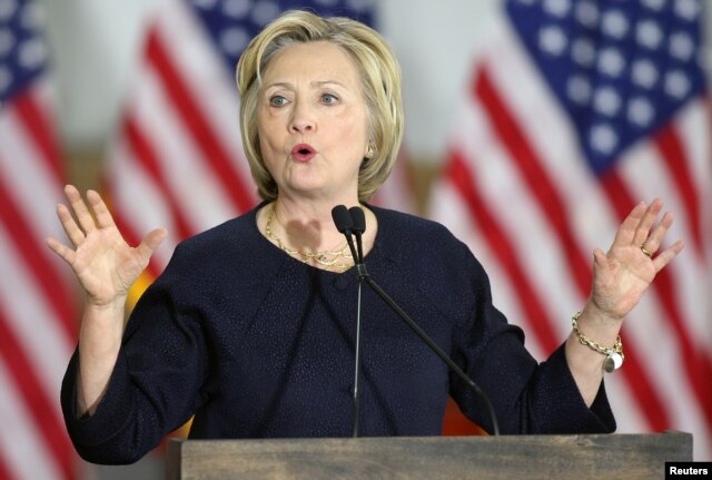 Ứng cử viên tổng thống Hillary Clinton phát biểu tại một cuộc mít-tinh ở Cleveland, Ohio, ngày 13/6/2016.