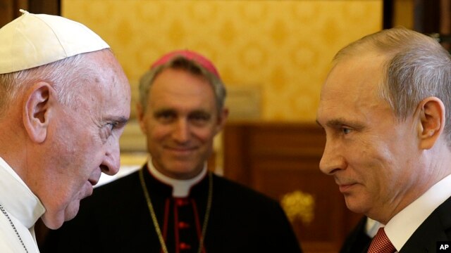 El papa Francisco recibió en el Vaticano a Putin.