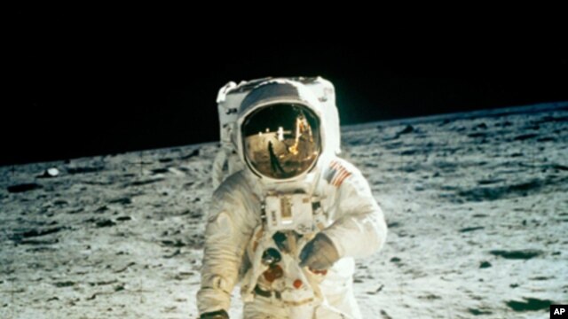 Armstrong fue el comandante del Apolo 11 en la primera expedición que llevó al hombre a la Luna en 1969.