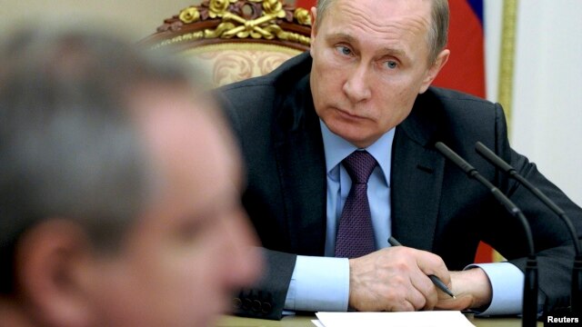 Tổng thống Vladimir Putin chủ trì cuộc họp về chống tham nhũng tại điện Kremlin ở Moscow hôm 26/1.