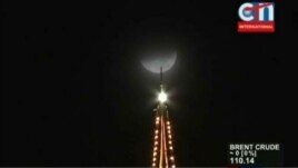 Amid a deeply superstitious population, another rumor is spreading, with mourners claiming they have seen the face of the late former king, Norodom Sihanouk, in the moon and other places. Courtesy of CTN. 