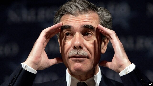 La experiencia en la gestión de Bain Capital y del estado de Massachussets es un aval, según Gutiérrez, de que Romney tiene la experiencia para mejorar la situación económica de EE.UU. 