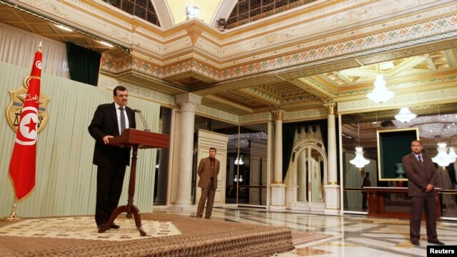 Tunisia's Prime Minister Ali Larayedh holds news conference, Tunis, March 8, 2013.