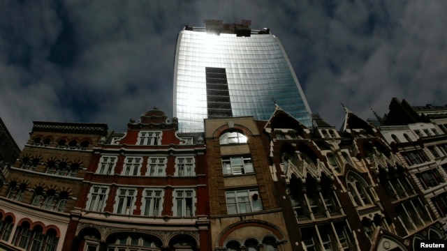Sunlight is reflected from the Walkie Talkie tower in central London, Sept. 3, 2013. Courtesy: Reuters