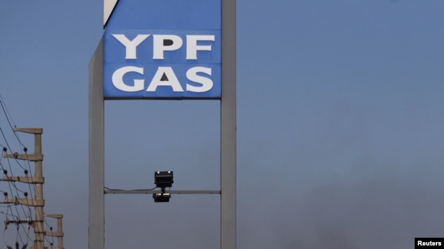 La expropiación que será tratada por el senado argentino incluye también la producción de gas de YPF.