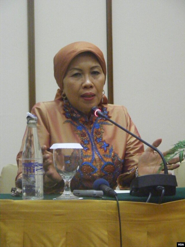 Kepala Perpustakaan Nasional Indonesia, Dra. Sri Sularsih (29/5).