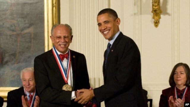 Warren Washington receives the National Medal of Science from President Barack Obama in 2010.