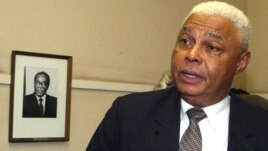 US ambassador to Zimbabwe, Charles Ray, talks with journalists in Harare, July 24, 2012. 