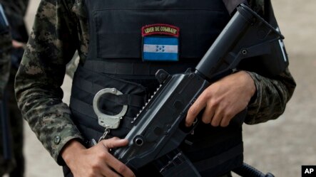 Autoridades hondureñas capturaron a Héctor Emilio Fernández Rosa, alias Chimino, solicitado en extradición por Estados Unidos por cargos de narcotráfico.