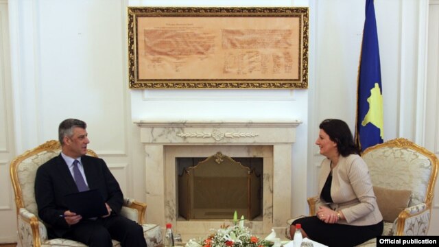 Atifete Jahjaga dhe Hashim Thaçi