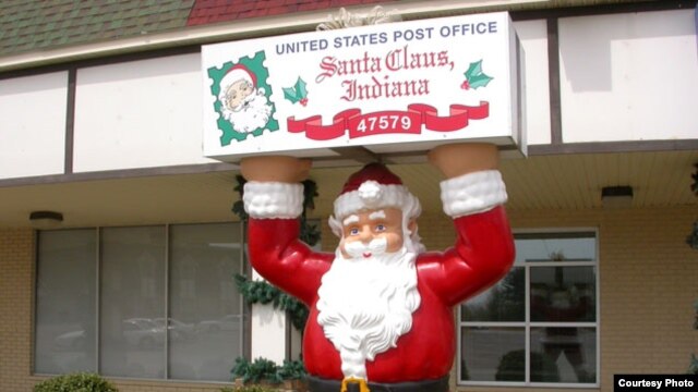 The post office in Santa Claus, Indiana, where Christmas carols are heard 12 months a year at the town hall. (santaclausind.org)