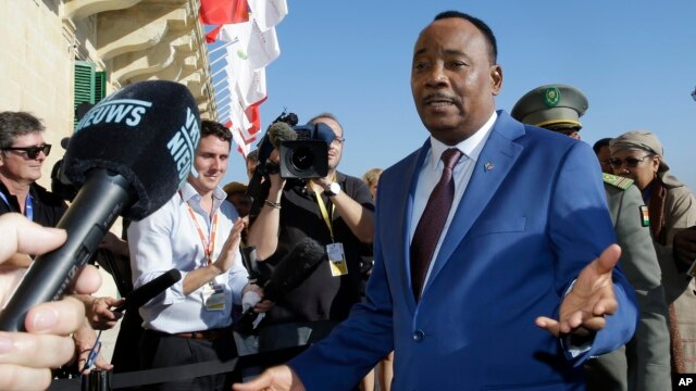Presiden Niger Mahamadou Issoufou mengatakan pemerintahnya menggagalkan upaya kudeta (foto: dok).