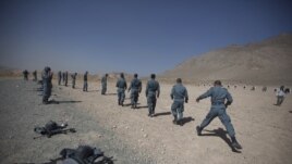 Lực lượng Cảnh sát Địa phương Afghanistan tập luyện ở Kabul