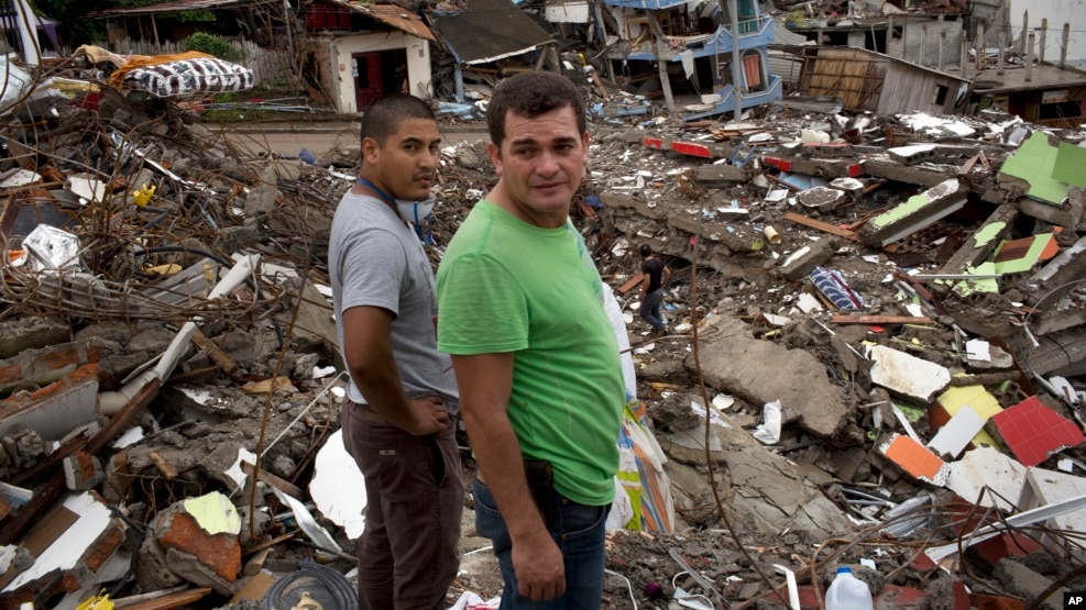 Ecuador vuelve a temblar en medio de la devastación que dejó el terremoto de 7,8 en la escala de Richter del pasado 16 de abril.