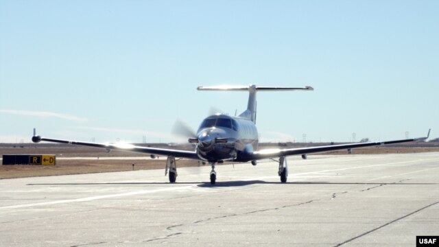 A PC-12 Pilatus on the runway at Hurlburt Field, Fla. (U.S. Air Force photo/Airman 1st Class Evelyn Chavez)