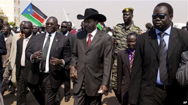 Salva Kiir, President of Southern Sudan  and other senior members of his administration (file photo0